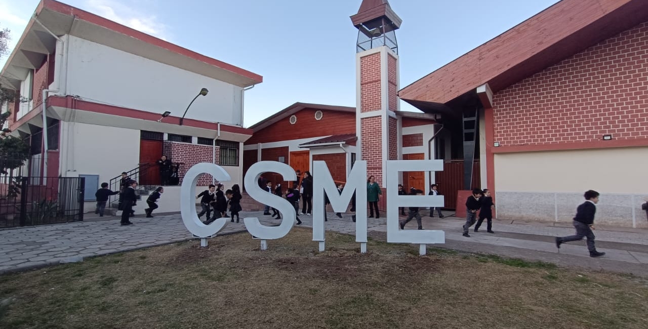 Instalan letras iniciales del “Colegio Santa María Eufrasia” de Ovalle